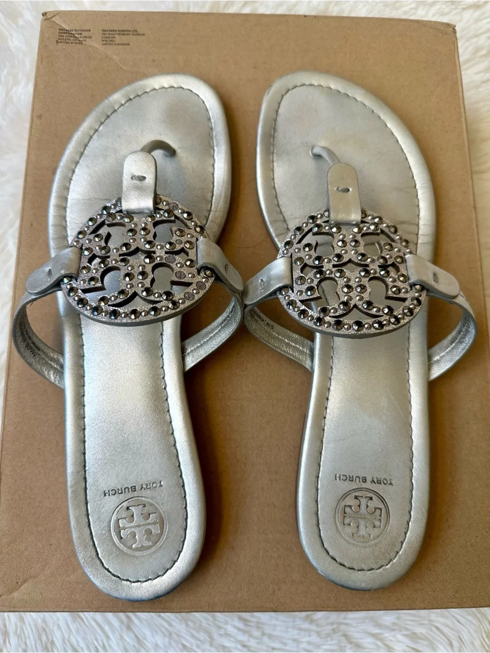 Tory Burch Miller Metallic Silver Crystal Logo Leather Thong Sandals Women’s 10